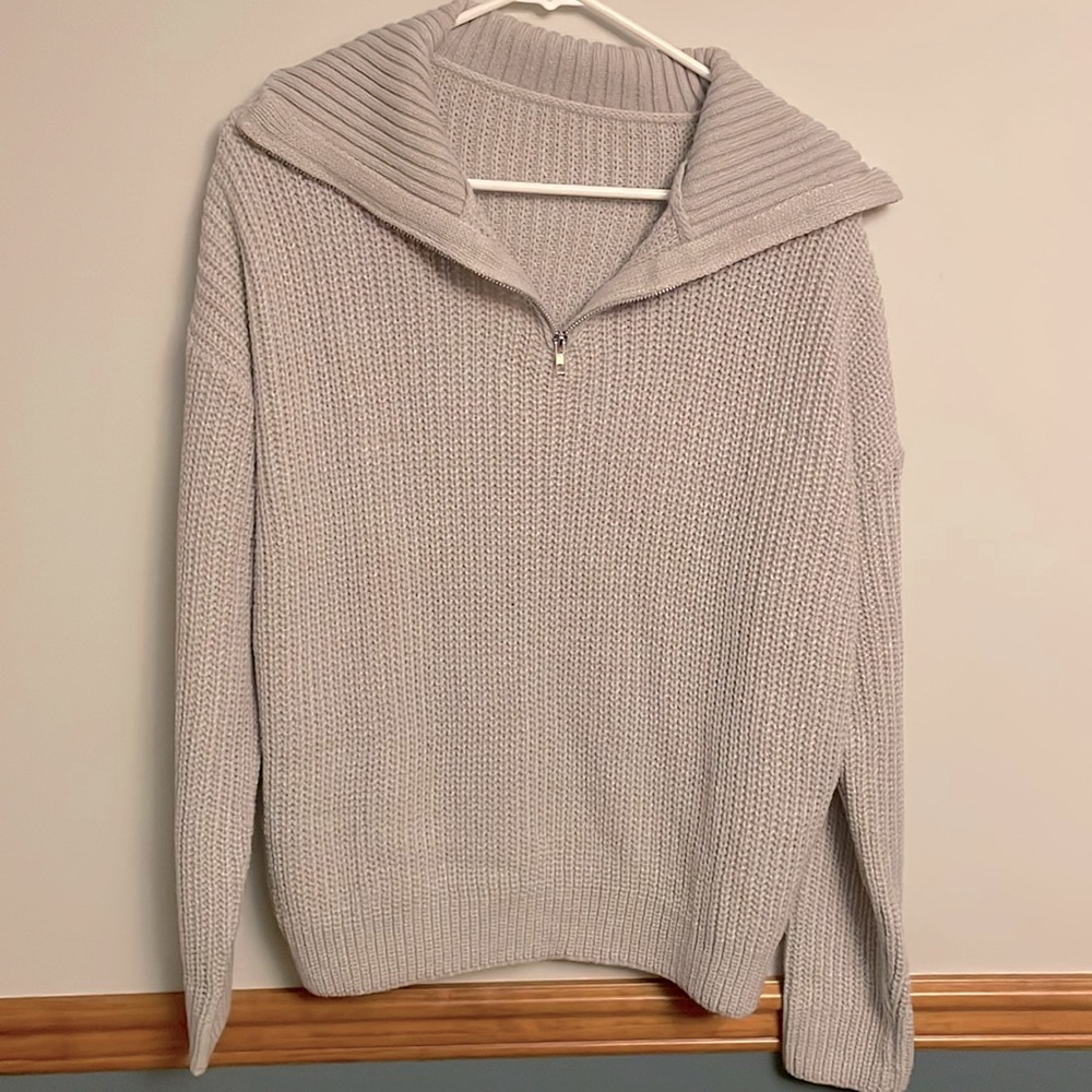 Shein light gray sweater size small